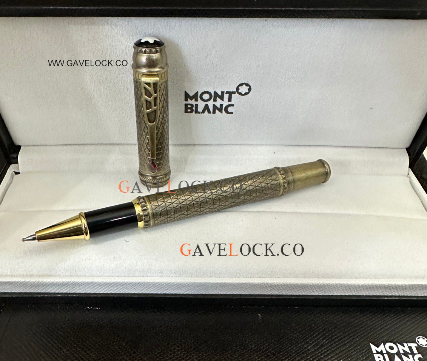 Vintage Montblanc Pens Scipione Borghese Rollerball All Gold Vintage Montblanc Pens Scipione Borghese Rollerball All Gold